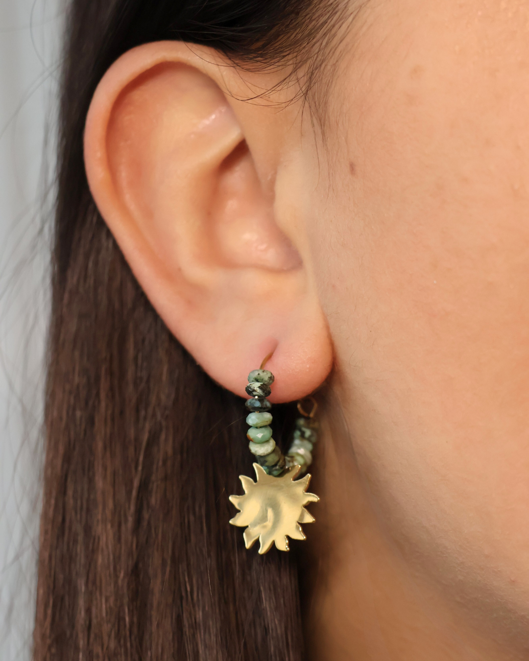 Boucles d'oreilles soleil, turquoise africaine - Taïa